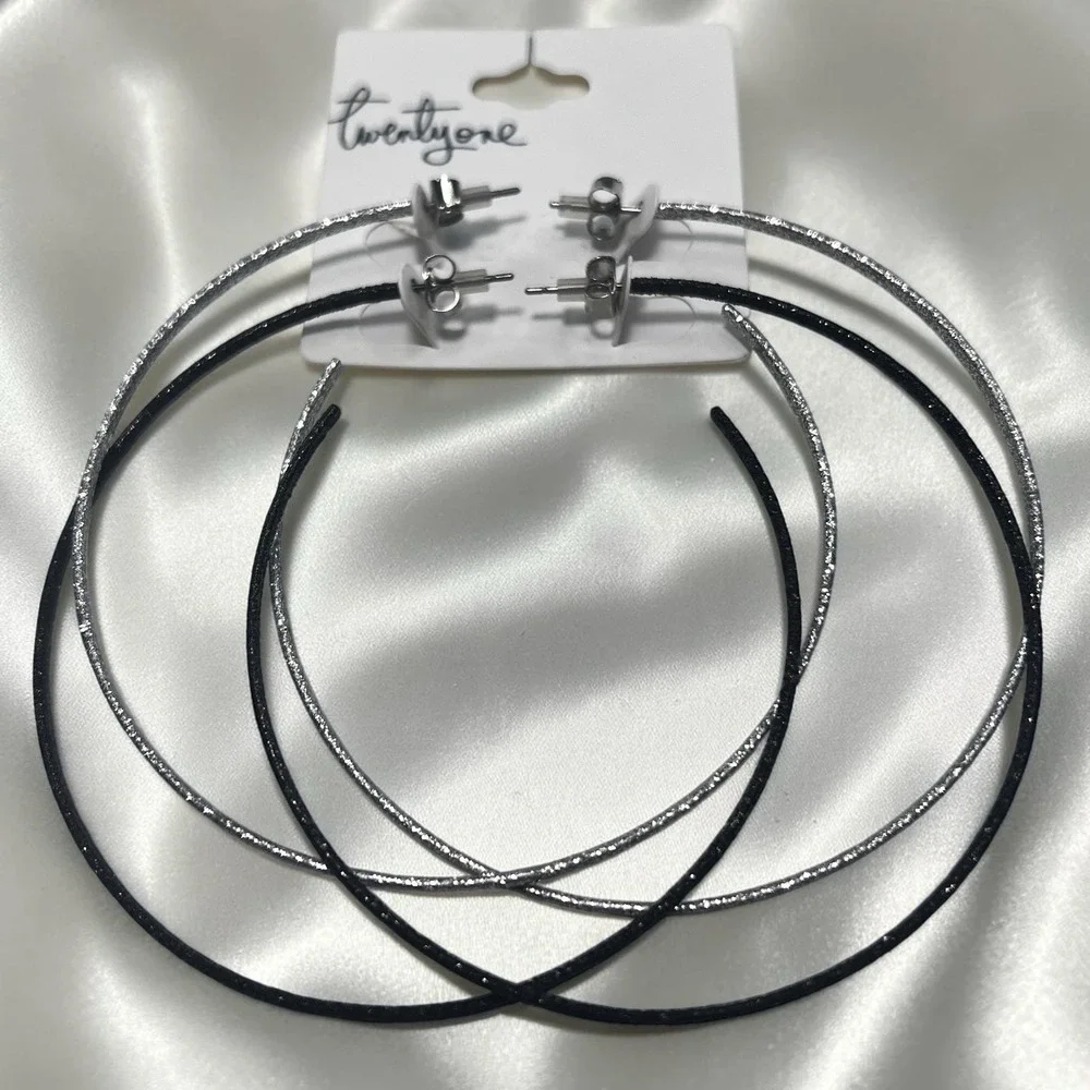 Fashion Earrings Hoops 2 Pair Silver & Black Metallic Stud Twenty One